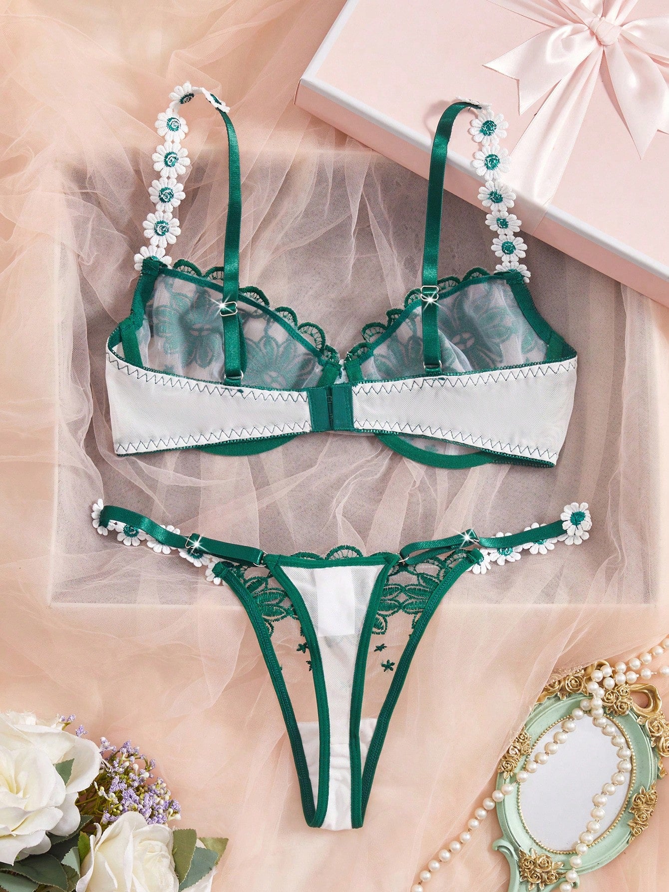 Women's 2pcs Embroidery Lace Trim Bra & Panty Set